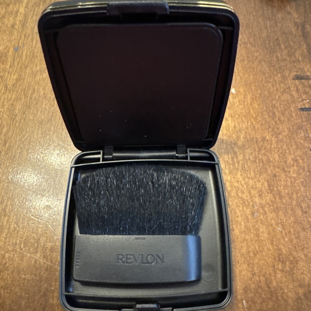 REVLON AGE DEFYING PRESSED LOOSE POWDER TRANSLUCENT MEDIUM - ORIGINAL (B0008)‎ - Picture 3 of 4